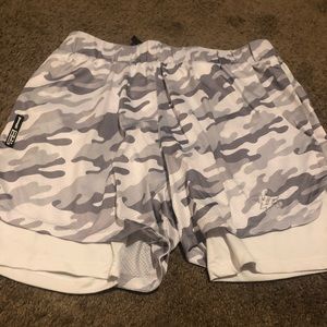 NWT Young LA shorts